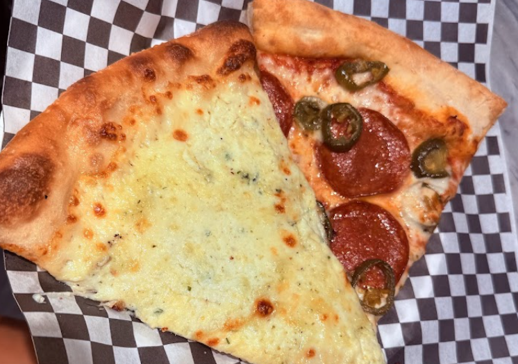 Secret Pizza signature dishes Pepperoni Slice
White Pizza
Cheese Slice